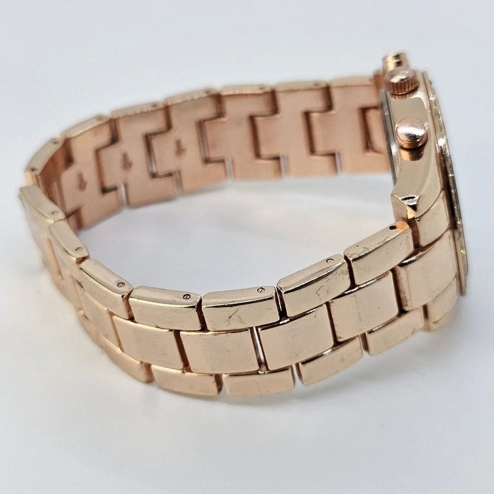 Claire's Women's Watch 38MM Gold‎ Tone Dial Band Crystal Bezel 7.5